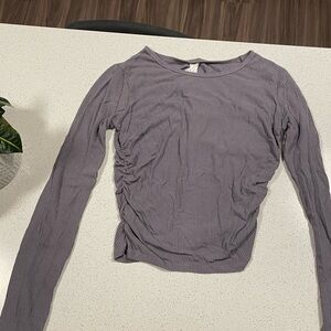 ALO yoga Long Sleeve Ruched Side Top - Lavender